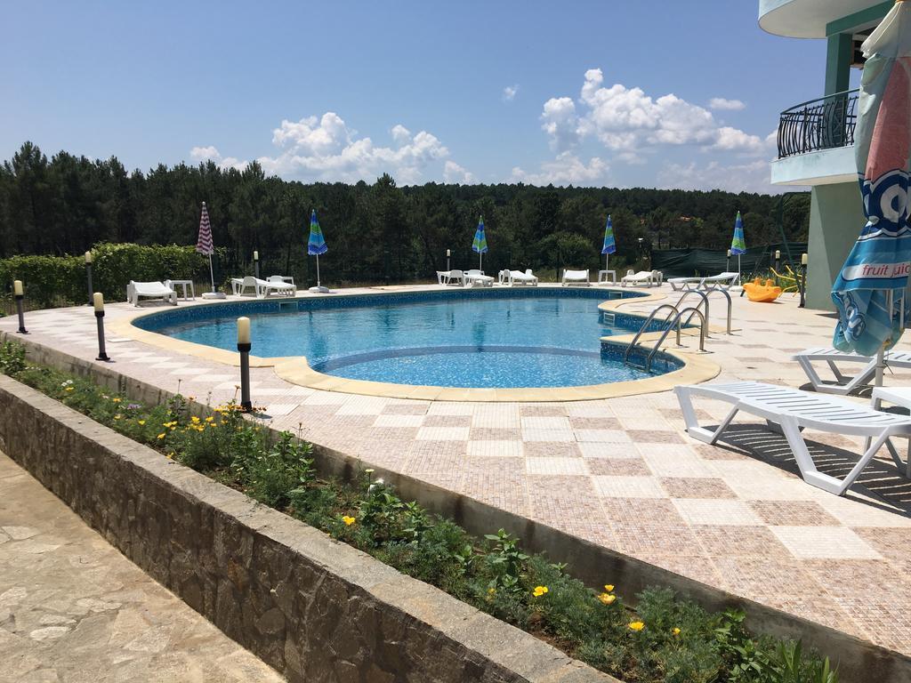 Dream Bay Family Hotel Tsarevo Bagian luar foto